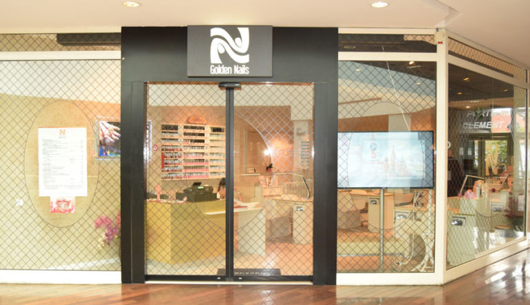 Golden Nails Place Des Halles Centre Commercial Strasbourg
